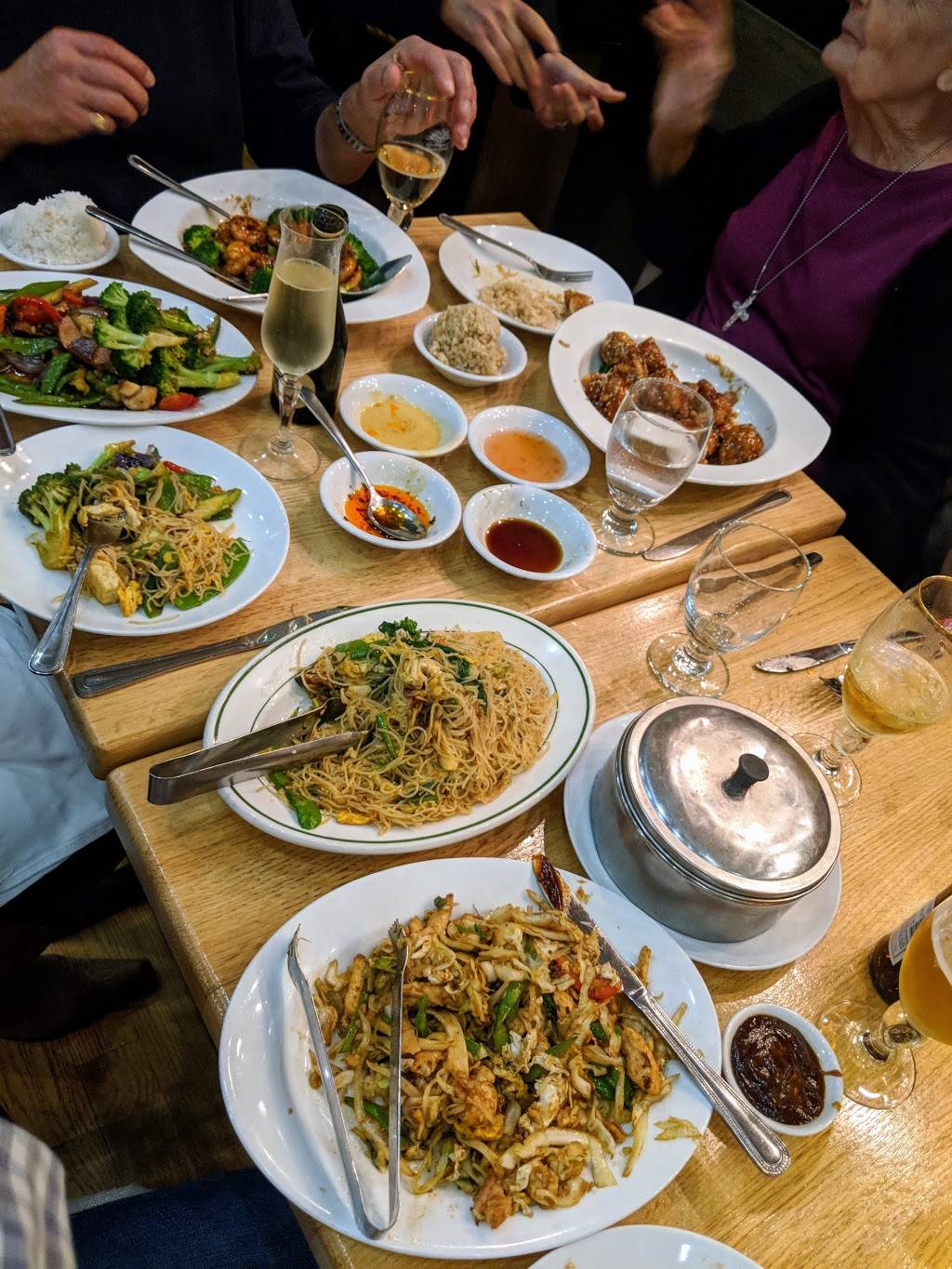 Steam Darien Connecticut | restaurant | 971 Post Rd, Darien, CT 06820, USA | 2036562225 OR +1 203-656-2225