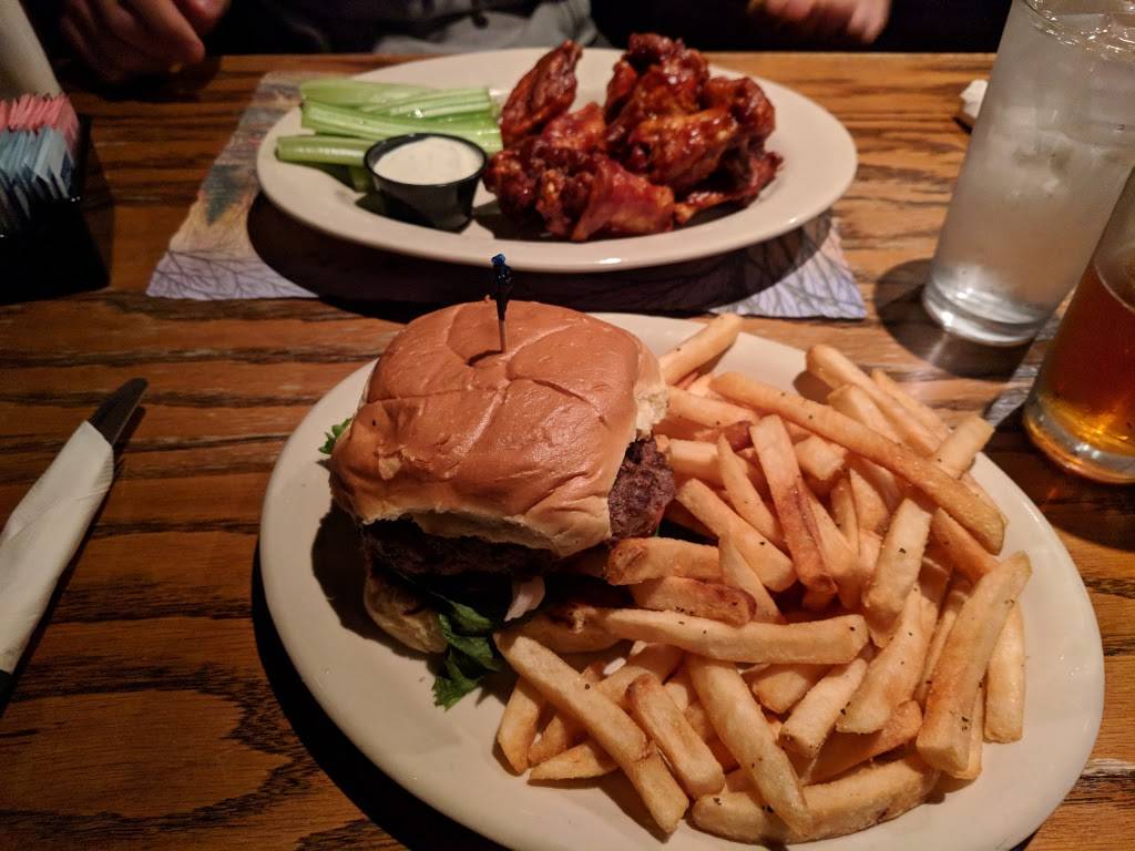 Billys Roadhouse | restaurant | 10150 Old Perry Hwy, Wexford, PA 15090, USA | 7249341177 OR +1 724-934-1177