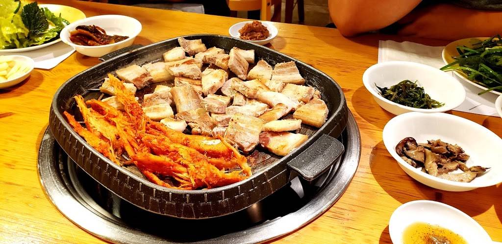 Silverwood Sushi and Grill | restaurant | 13910 CA-138, Hesperia, CA 92345, USA | 7603892200 OR +1 760-389-2200