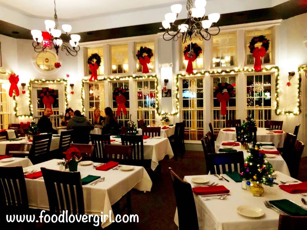 Soprano’s Casino by the Sea | restaurant | 286 Grand Ave, Falmouth, MA 02540, USA | 5085487800 OR +1 508-548-7800