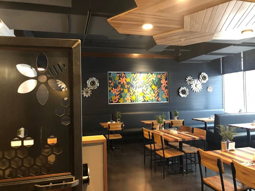 HomeGrown Wichita at Naftzger Park | restaurant | 645 E Douglas Ave Ste 102, Wichita, KS 67202, USA | 3164404700 OR +1 316-440-4700