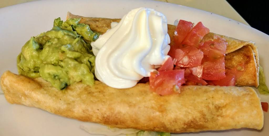 El Patio Restaurant | restaurant | 4351 Township Ave, Simi Valley, CA 93063, USA | 8055275054 OR +1 805-527-5054