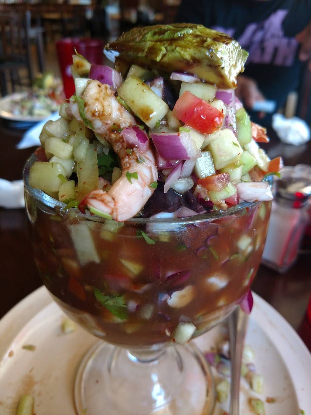 Birrieria y Mariscos El Apatzingan | restaurant | 215 N Douty St, Hanford, CA 93230, USA | 5595875087 OR +1 559-587-5087