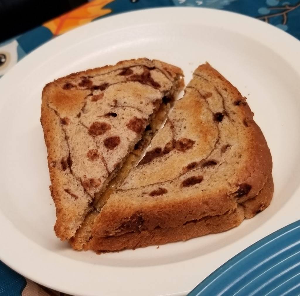 Pink Pony Drive In | restaurant | 613 12th St, Erie, IL 61250, USA | 3096592363 OR +1 309-659-2363