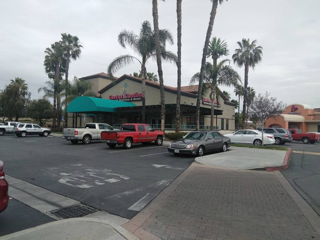 Cactus Cantina | restaurant | 151 E Alessandro Blvd, Riverside, CA 92508, USA | 9517890211 OR +1 951-789-0211