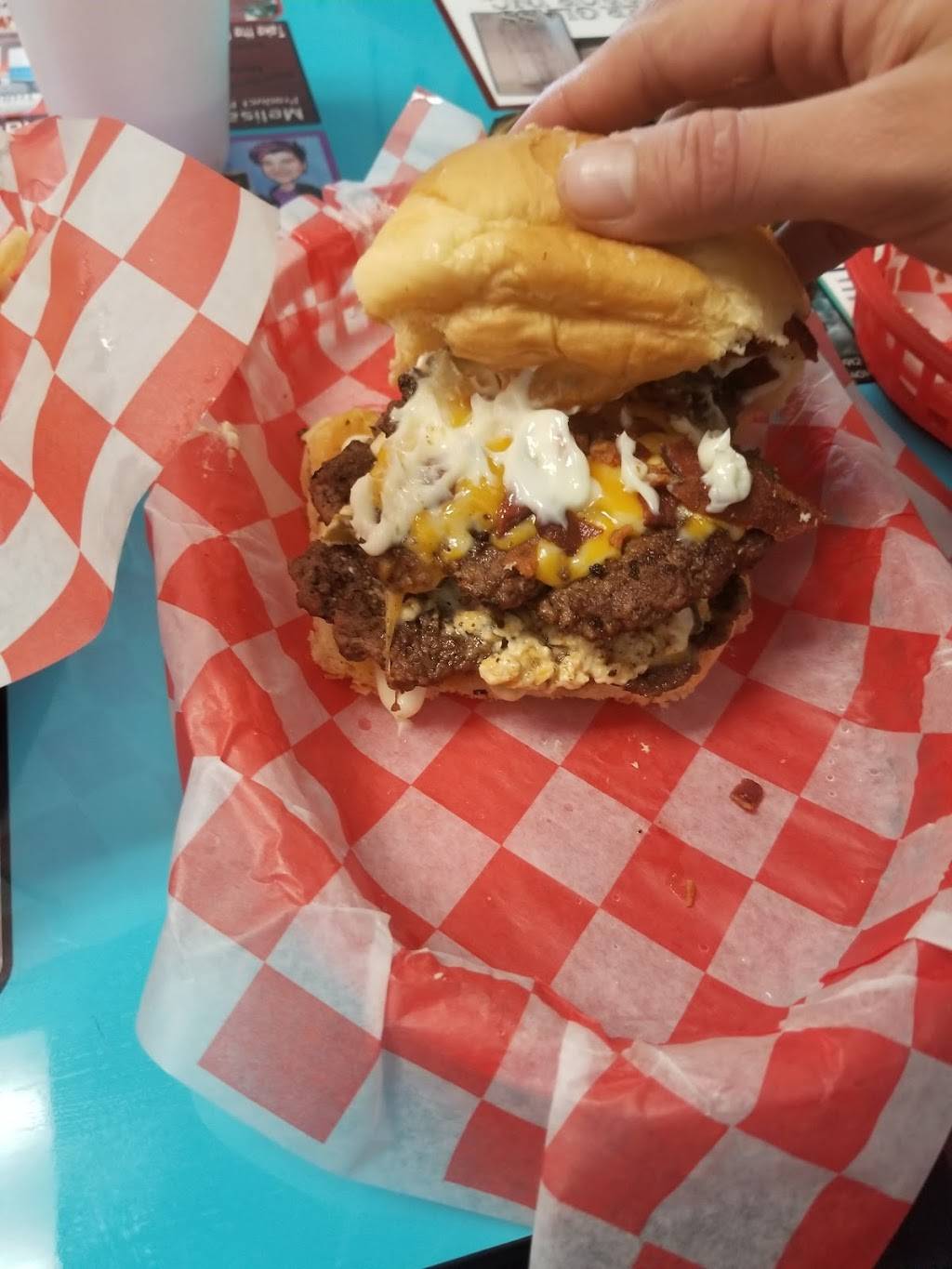 Flos Burger Diner | restaurant | 19322 E Admiral Pl, Catoosa, OK 74015, USA | 9187394858 OR +1 918-739-4858