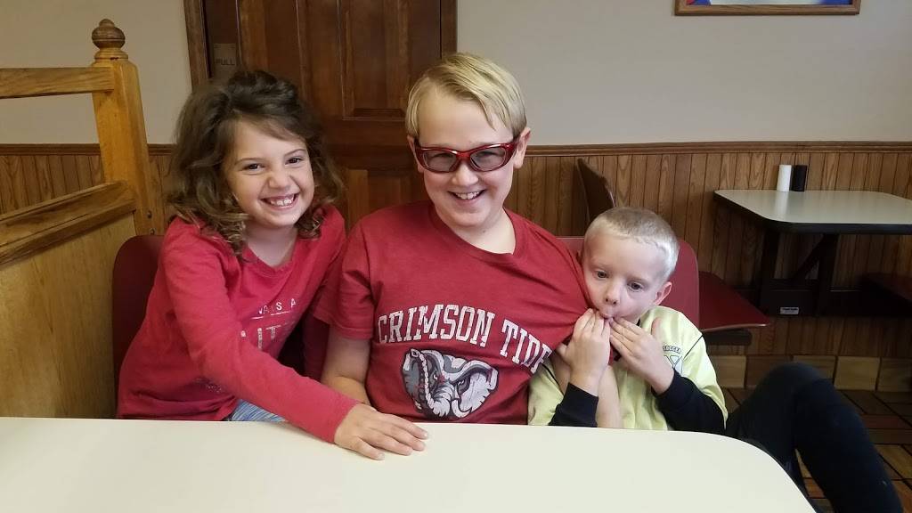 Milners Dairy Delight | restaurant | 1136 N Brindlee Mountain Pkwy, Arab, AL 35016, USA | 2565864797 OR +1 256-586-4797