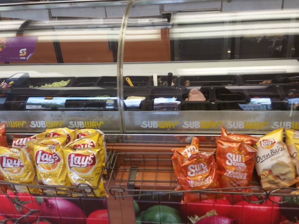 Subway | restaurant | 1314 Market Ave N, Canton, OH 44714, USA | 3304554110 OR +1 330-455-4110