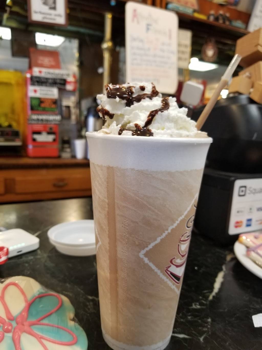 Savor the Moment | cafe | 4080 Rocky River Dr, Cleveland, OH 44135, USA | 2169413014 OR +1 216-941-3014