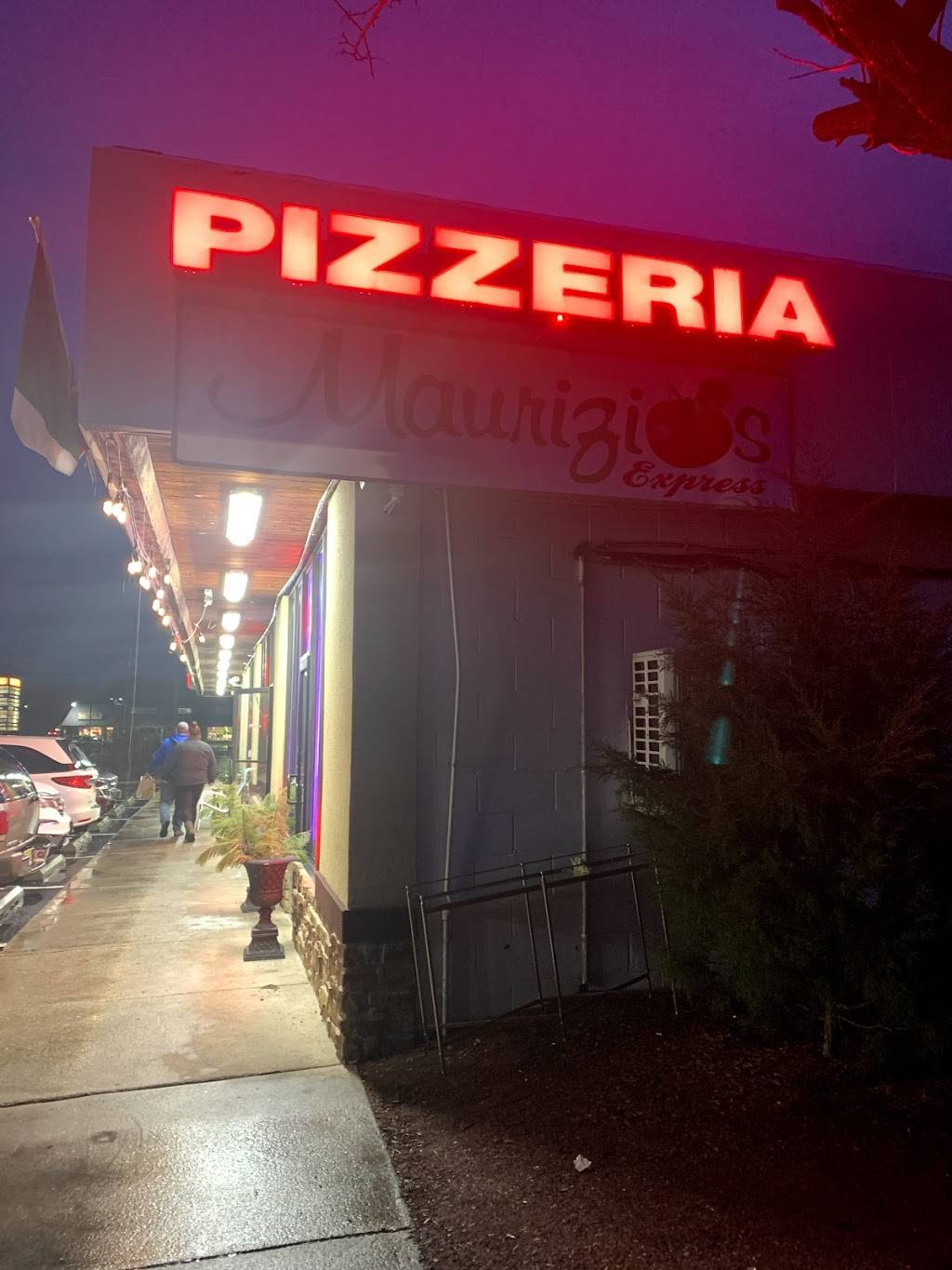 Maurizio’s Pizzeria Express | meal takeaway | 3001 Ocean Heights Ave, Egg Harbor Township, NJ 08234, USA | 6099265566 OR +1 609-926-5566