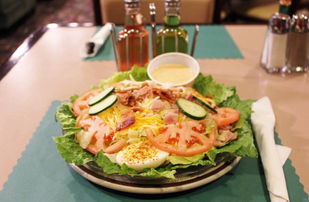 Bentleys Falls Church Diner | bakery | 6654 Arlington Blvd, Falls Church, VA 22042, USA | 7035324100 OR +1 703-532-4100