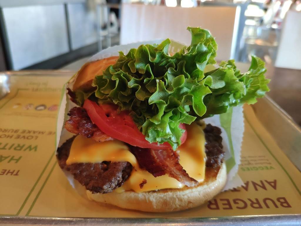 BurgerFi | restaurant | 6812 Collins Ave, Miami Beach, FL 33141, USA | 7868038179 OR +1 786-803-8179