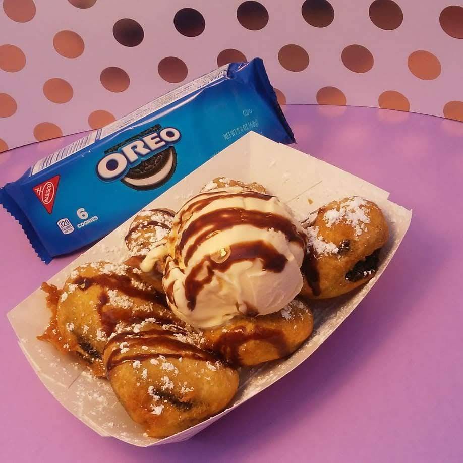 King of Snacks | restaurant | 128 S Guadalupe St, San Marcos, TX 78666, USA | 2105528337 OR +1 210-552-8337