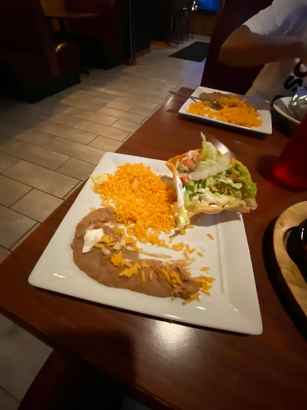 1800 Mexican Restaurant Me | restaurant | 183 US-1, Scarborough, ME 04074, USA | 2073030007 OR +1 207-303-0007