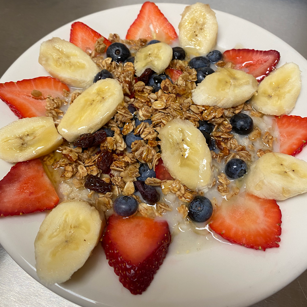 Little Chefs Pancake House | restaurant | 825 N Wayne St, Angola, IN 46703, USA | 2603195684 OR +1 260-319-5684