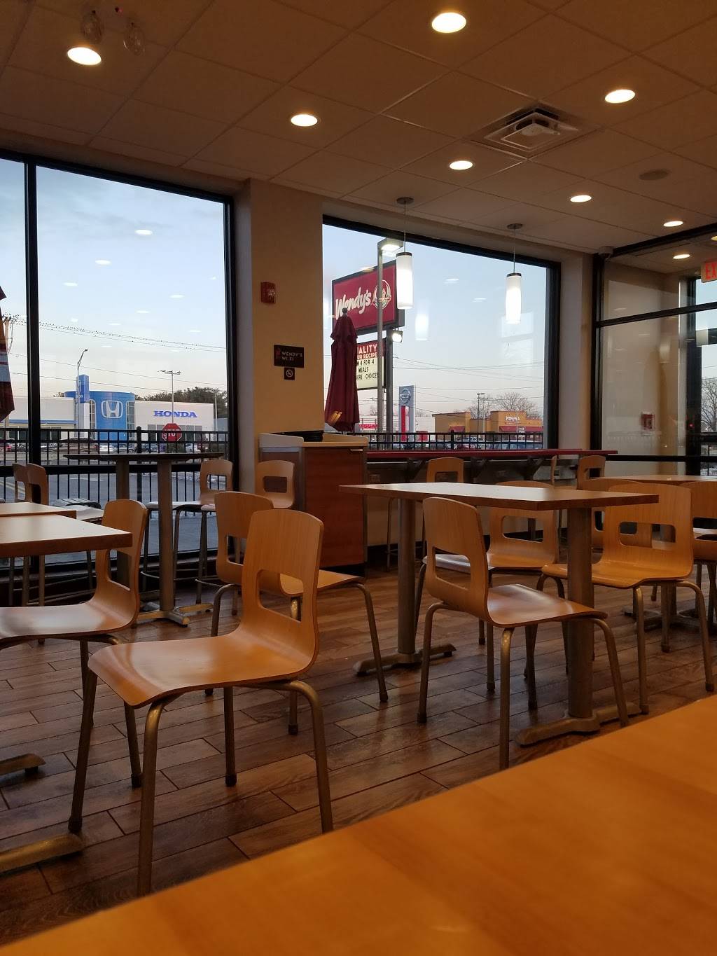 Wendys | restaurant | 786 Memorial Dr, Chicopee, MA 01020, USA | 4136120247 OR +1 413-612-0247