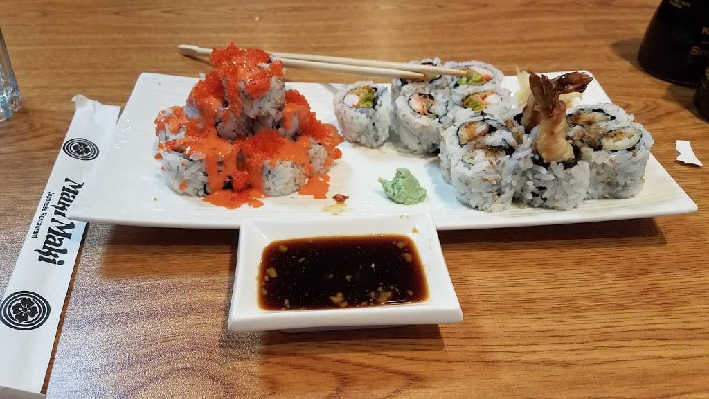 Maki Maki Sushi | restaurant | 8023 Wisconsin Ave, Bethesda, MD 20814, USA | 3019139888 OR +1 301-913-9888