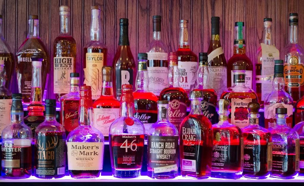 Flask | restaurant | 100 E Walnut St, Mankato, MN 56001, USA | 5077200896 OR +1 507-720-0896