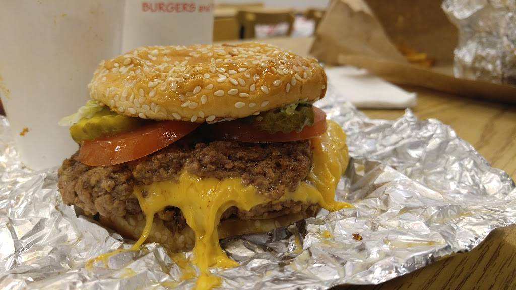 Five Guys | meal takeaway | 3850 Alpine Ave NW, Comstock Park, MI 49321, USA | 6167845445 OR +1 616-784-5445
