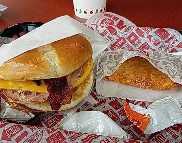 Jack in the Box | restaurant | 18525 Vía Princessa, Santa Clarita, CA 91387, USA | 6612510017 OR +1 661-251-0017