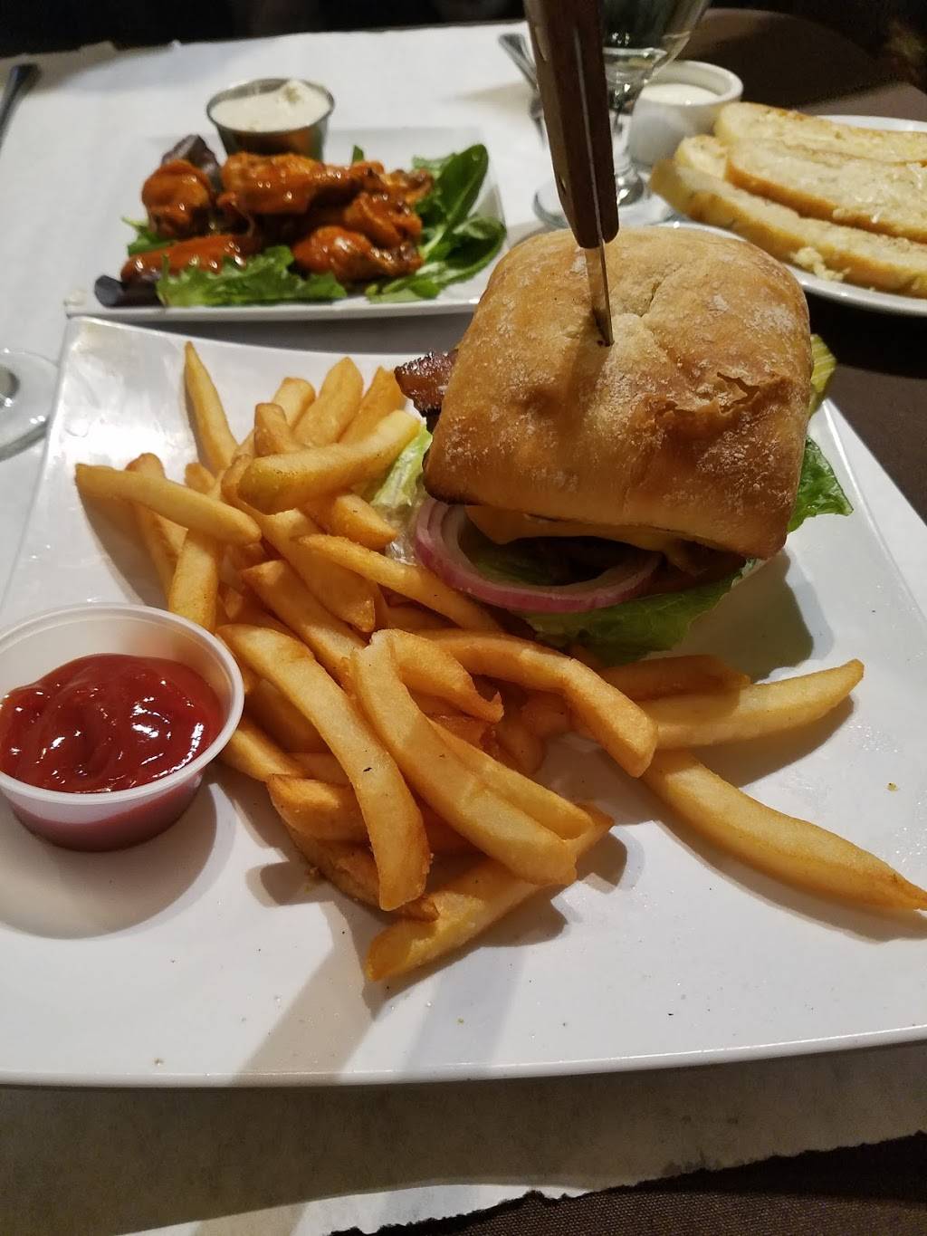 Bistro 221 | restaurant | 221 Broad St, Nevada City, CA 95959, USA | 5302650221 OR +1 530-265-0221