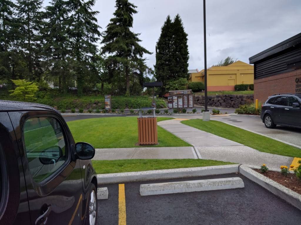 Wendys | restaurant | 11525 NE 124th St, Kirkland, WA 98034, USA | 4258218703 OR +1 425-821-8703