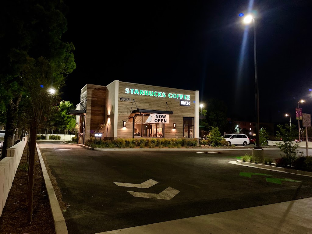 Starbucks | cafe | 19301 Nordhoff St, Northridge, CA 91324, USA | 8187178078 OR +1 818-717-8078
