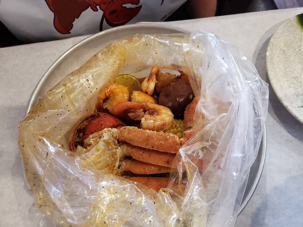 The Juicy Seafood | restaurant | 1404 Boston Rd, Springfield, MA 01119, USA | 4132098941 OR +1 413-209-8941