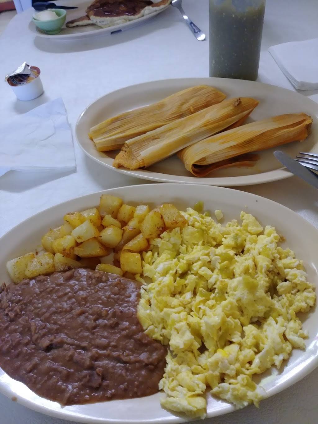 La Botanita | restaurant | 1906 N Main St, Baytown, TX 77520, USA | 8323393529 OR +1 832-339-3529