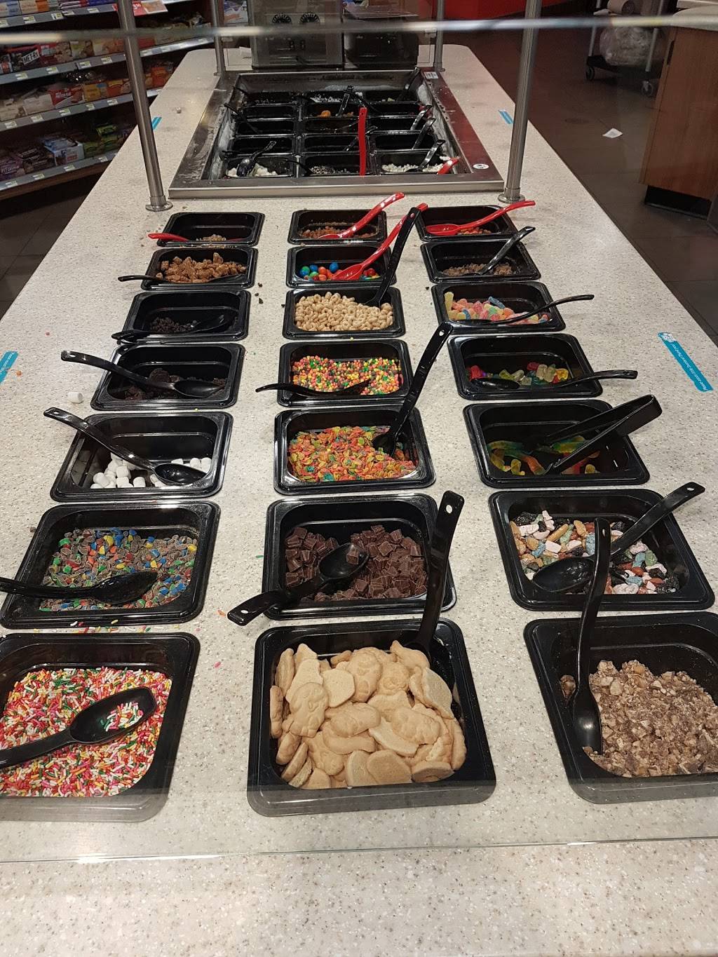 RaceTrac | bakery | 1720 E, US-192, Kissimmee, FL 34744, USA | 4075182021 OR +1 407-518-2021