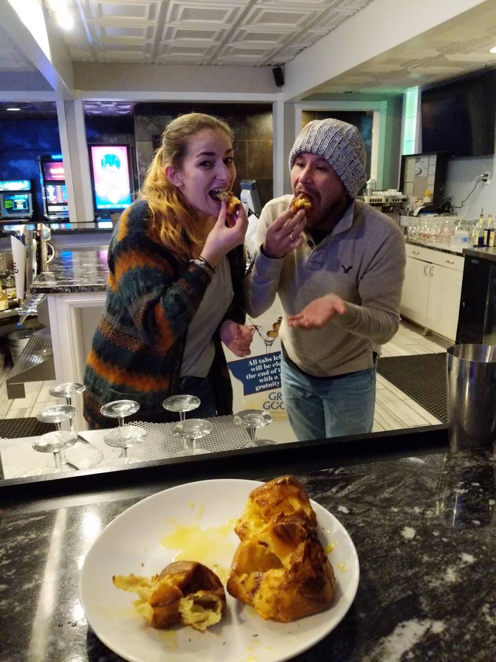ClaireWaters Bar & Restaurant | restaurant | 2106 N Clairemont Ave, Eau Claire, WI 54703, USA | 7155145757 OR +1 715-514-5757