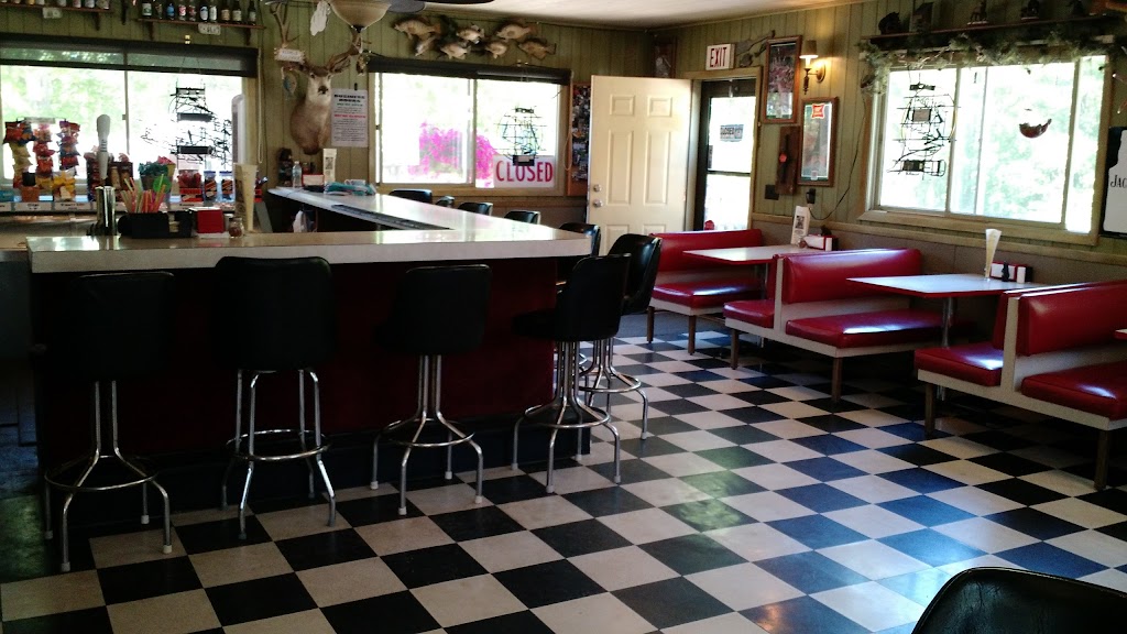 Bear Paw Resort & Campground | restaurant | 2220 N Ol Hayes Rd, Birchwood, WI 54817, USA | 7153543538 OR +1 715-354-3538