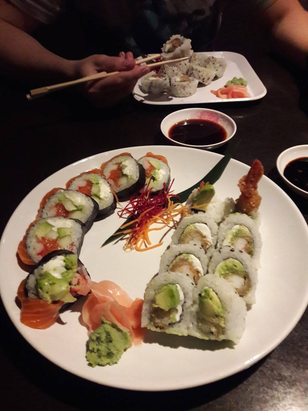 Arigato Sushi Restaurant | restaurant | 1560 Semoran N Cir, Winter Park, FL 32792, USA | 4077408018 OR +1 407-740-8018