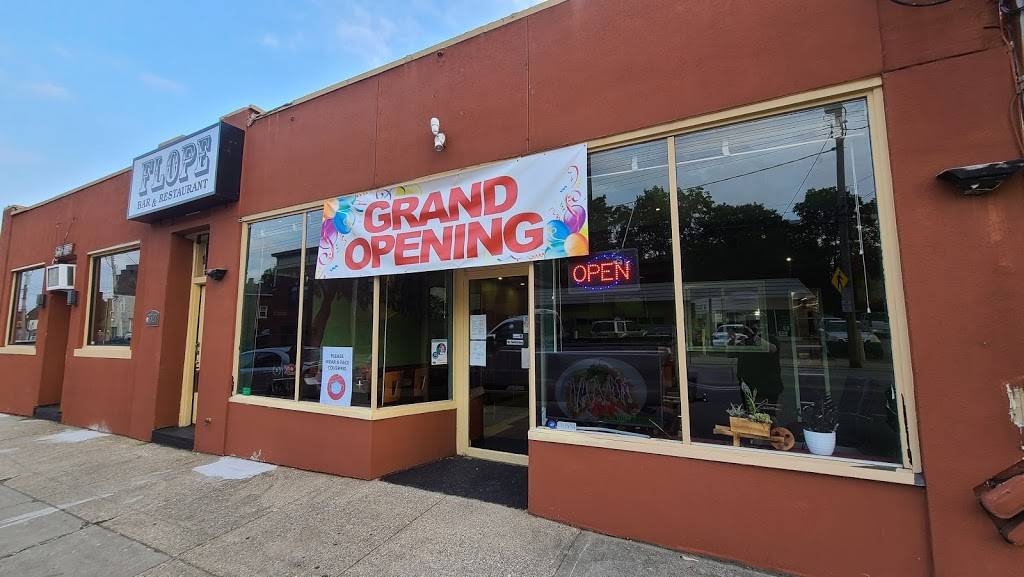 Flope Bar & Restaurant | restaurant | 3527 Harrison Ave, Cincinnati, OH 45211, USA | 5138735202 OR +1 513-873-5202