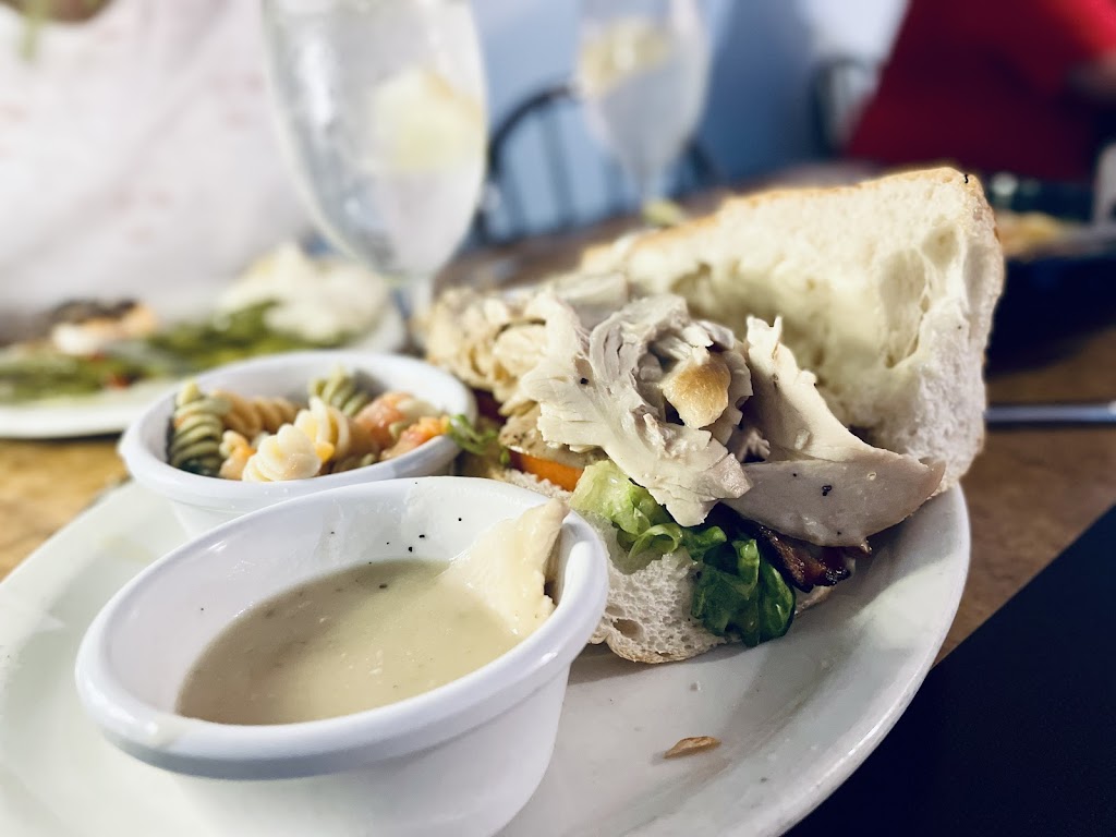 LakeTime Bistro | restaurant | 13272 MO-13 #C&D, Kimberling City, MO 65686, USA | 4177391328 OR +1 417-739-1328