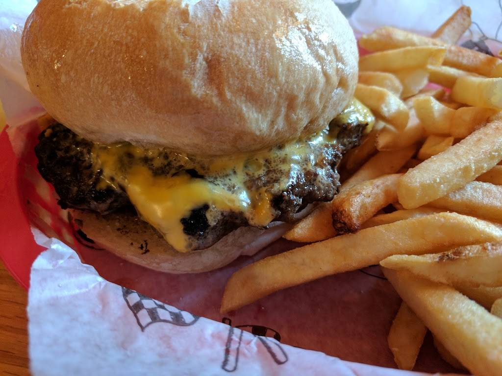 Barrel Inn | restaurant | 2005 West Ave S, La Crosse, WI 54601, USA | 6087888442 OR +1 608-788-8442