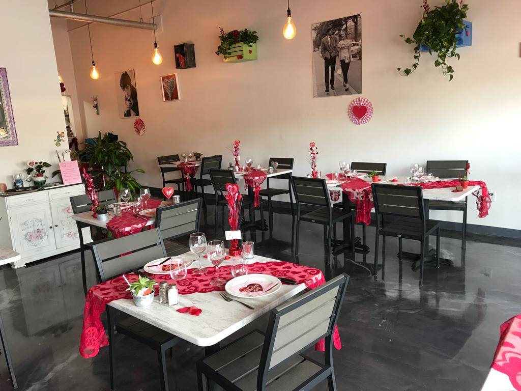 Une part d’amour | restaurant | 2475 McMullen Booth Rd, Clearwater, FL 33759, USA | 7277543439 OR +1 727-754-3439