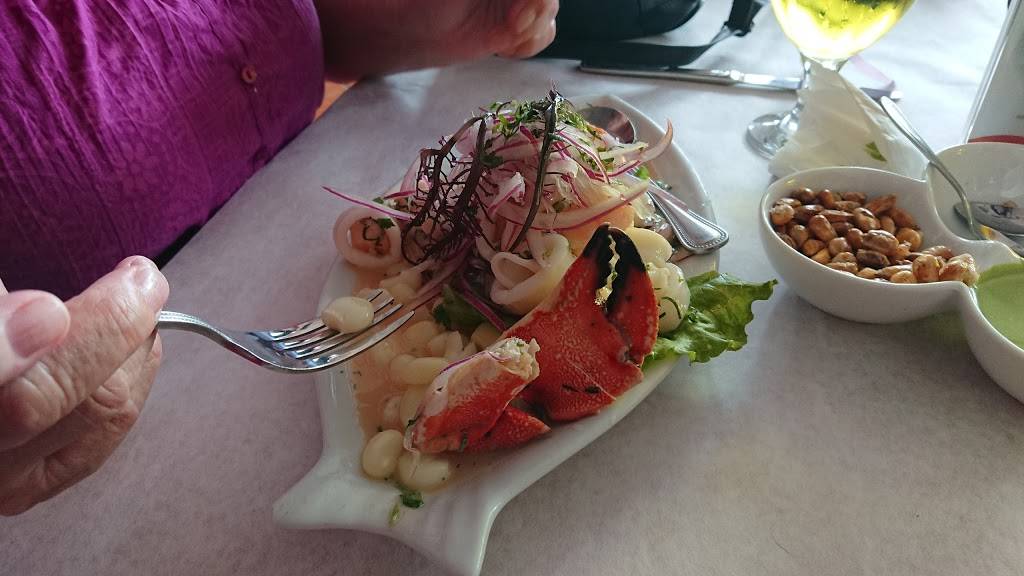 El Ajicito | restaurant | 246 Front St, Hempstead, NY 11550, USA | 5162925724 OR +1 516-292-5724