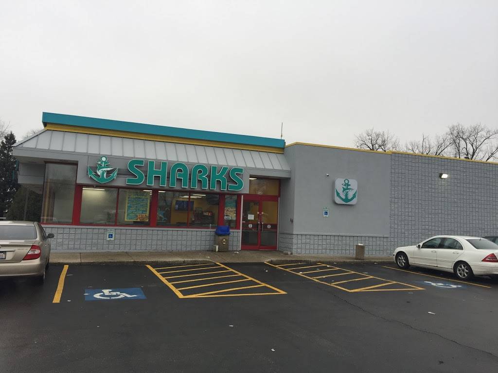Sharks Fish & Chicken | restaurant | 340 E 167th St, Harvey, IL 60426, USA | 7085665323 OR +1 708-566-5323
