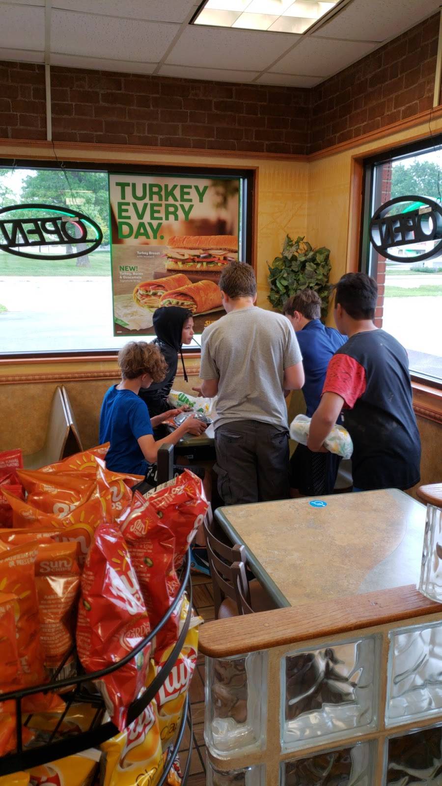 Subway | restaurant | 1518 N 6th St, Monticello, IN 47960, USA | 5745838782 OR +1 574-583-8782