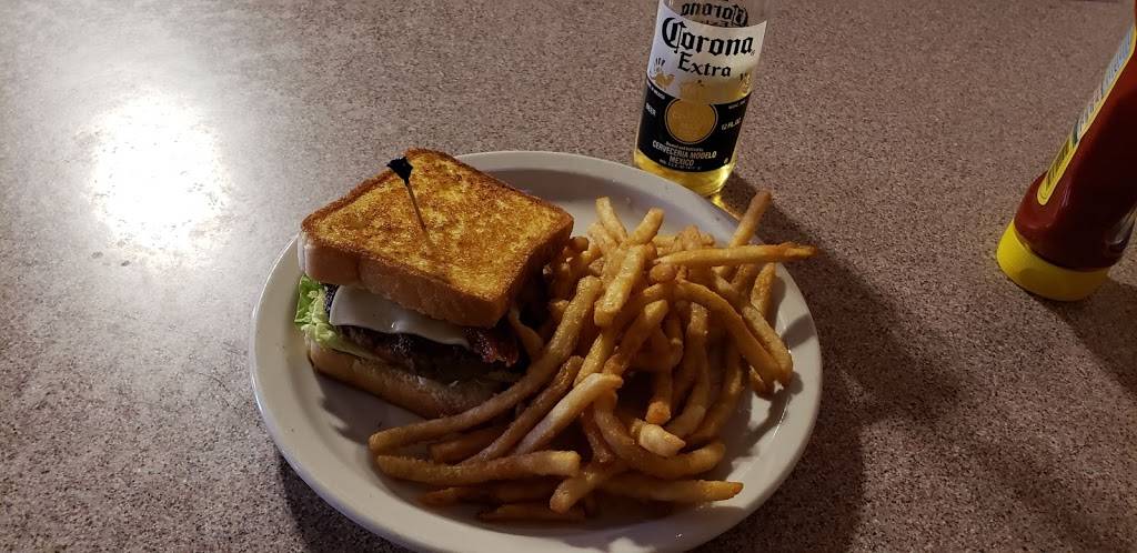 Kretzers Grill and Bar | restaurant | 218 W St Louis St, Hoyleton, IL 62803, USA | 6184936660 OR +1 618-493-6660