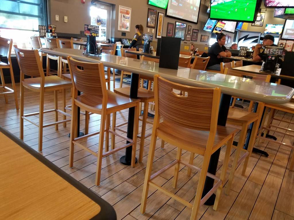 Buffalo Wild Wings | restaurant | 2948 Allentown Rd, Lima, OH 45805, USA | 4199912999 OR +1 419-991-2999