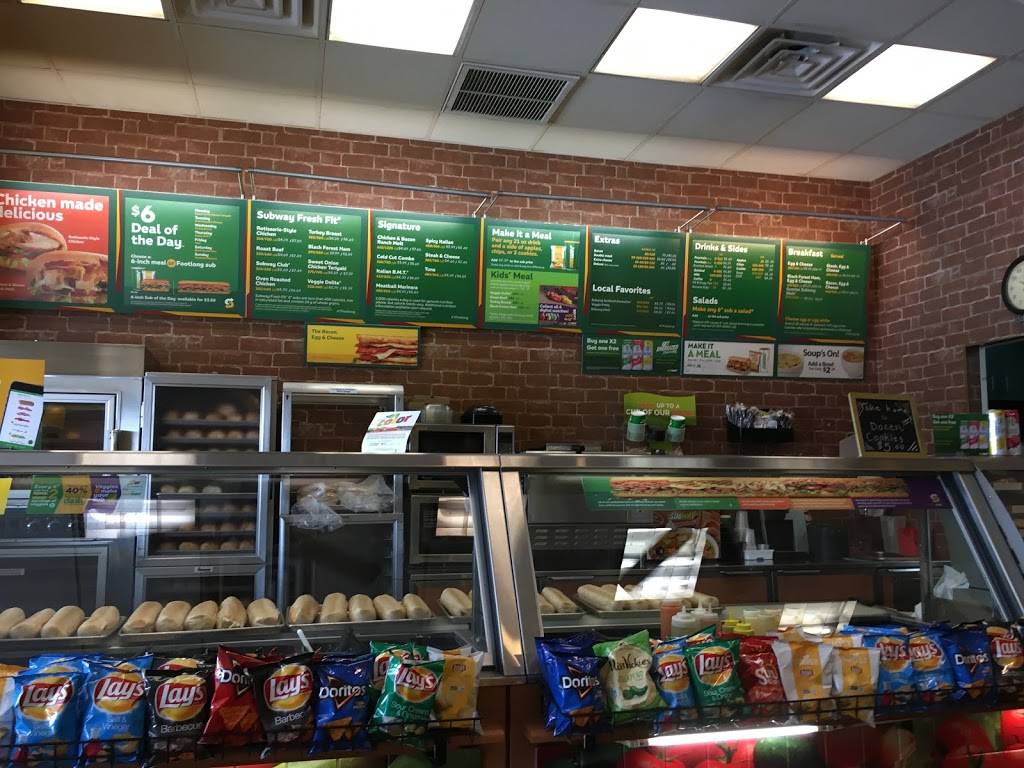 Subway Restaurants | restaurant | 2610 Bayshore Blvd, Dunedin, FL 34698, USA | 7277340521 OR +1 727-734-0521
