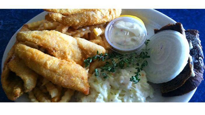 Bourbon Street Bar | restaurant | 821 S Broadway, Green Bay, WI 54304, USA | 9204329739 OR +1 920-432-9739