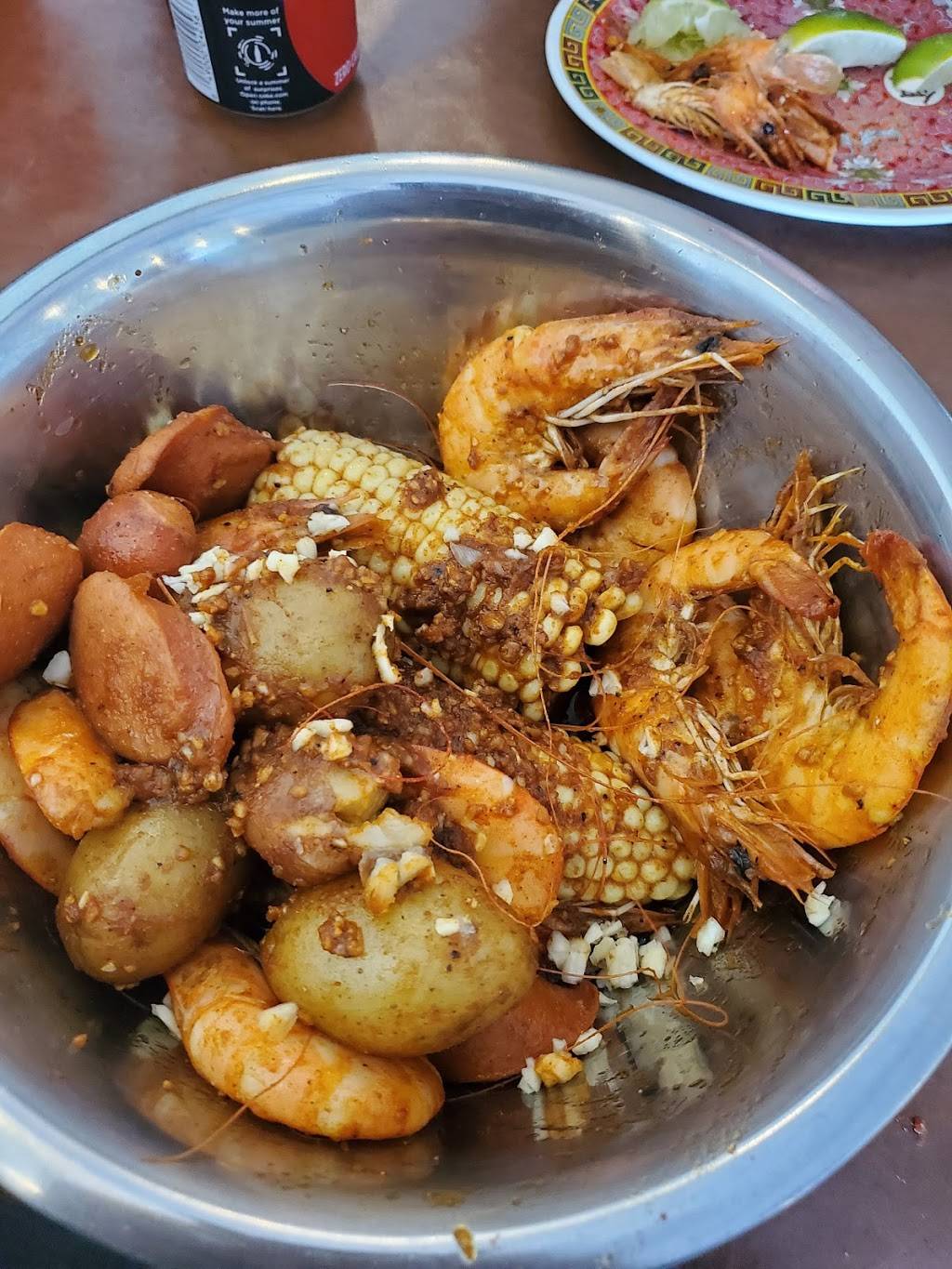 Cajun Crawfish Stop | restaurant | 405 N Vincent Ave, Covina, CA 91722, USA | 6266991077 OR +1 626-699-1077