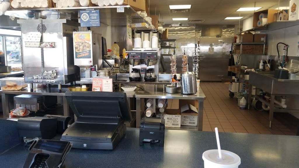 White Castle | restaurant | 851 High St, Hamilton, OH 45011, USA | 5137375504 OR +1 513-737-5504