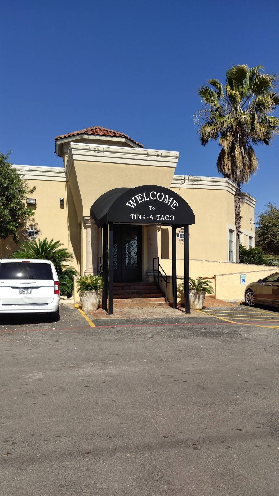 Tink-A-Tako #12 / Sandras Mexican Food | restaurant | 7507 Potranco Rd, San Antonio, TX 78251, USA | 2106802300 OR +1 210-680-2300