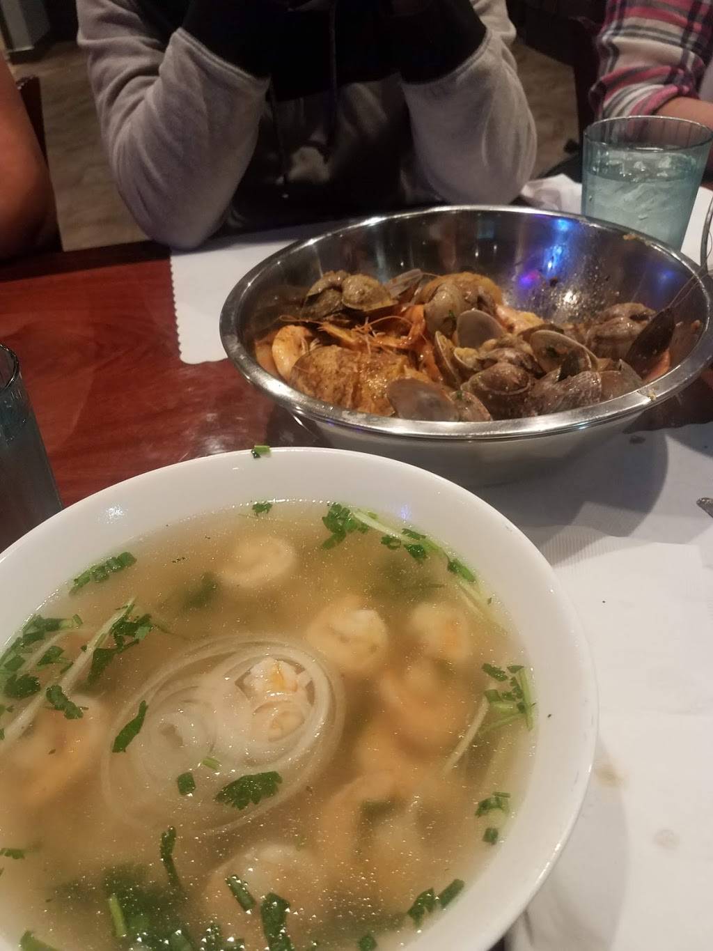 Pho Le | restaurant | 2201 Pillsbury Rd, Chico, CA 95926, USA | 5304878933 OR +1 530-487-8933