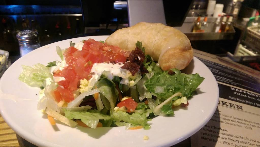 Raffertys | restaurant | 1400 N Green River Rd, Evansville, IN 47715, USA | 8124710024 OR +1 812-471-0024