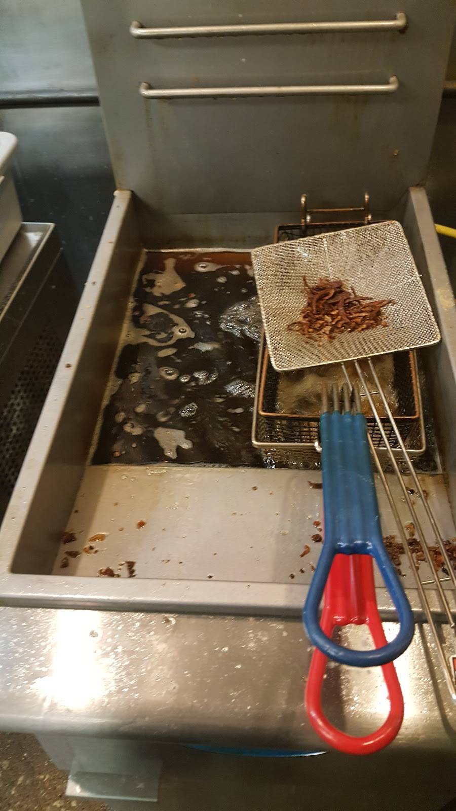 Lakewoods First & 10 | restaurant | 6465 E Mockingbird Ln #316, Dallas, TX 75214, USA | 2148260110 OR +1 214-826-0110